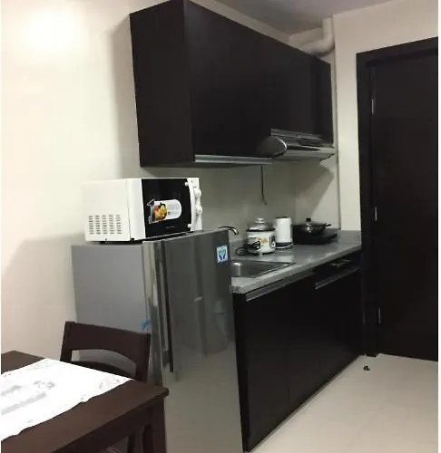 Aparthotel Jenny's Cozy Place With Wifi Mandaue